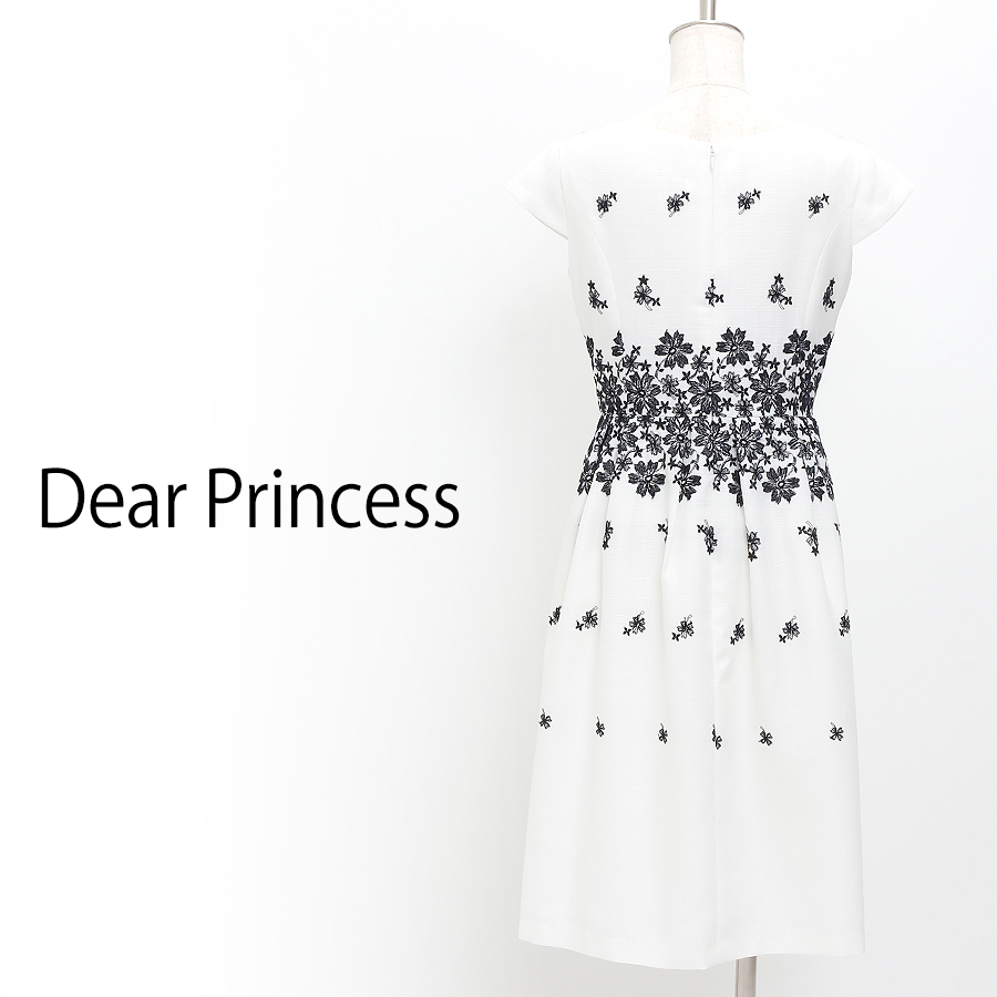 ライトブッチャー花柄刺繍ワンピース（Mサイズ / ホワイト / Dear Princess（ディアプリンセス））