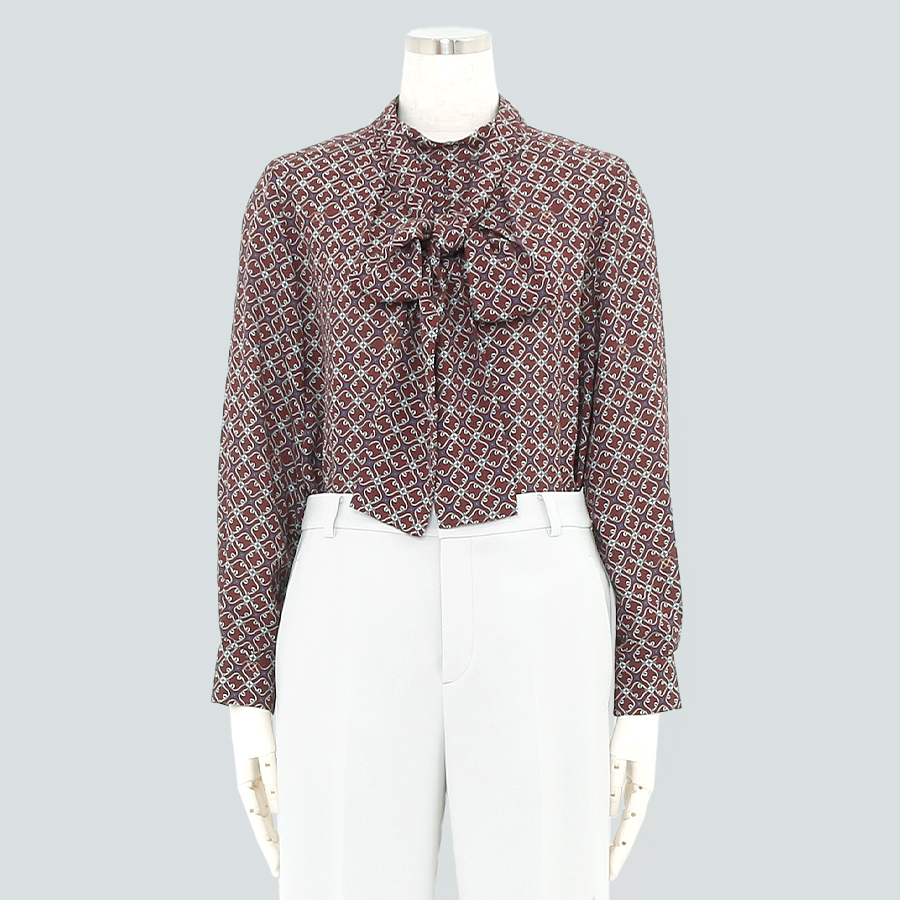 Ribbon Medallion　ブラウス