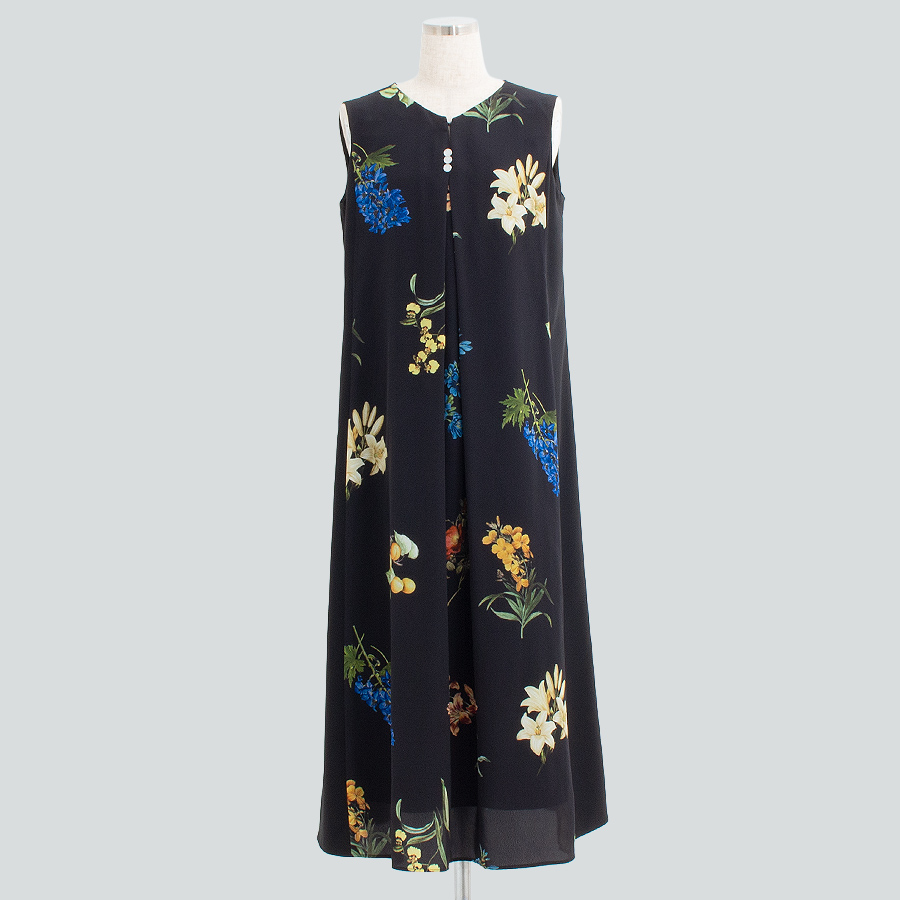 ボタニカル柄ワンピース