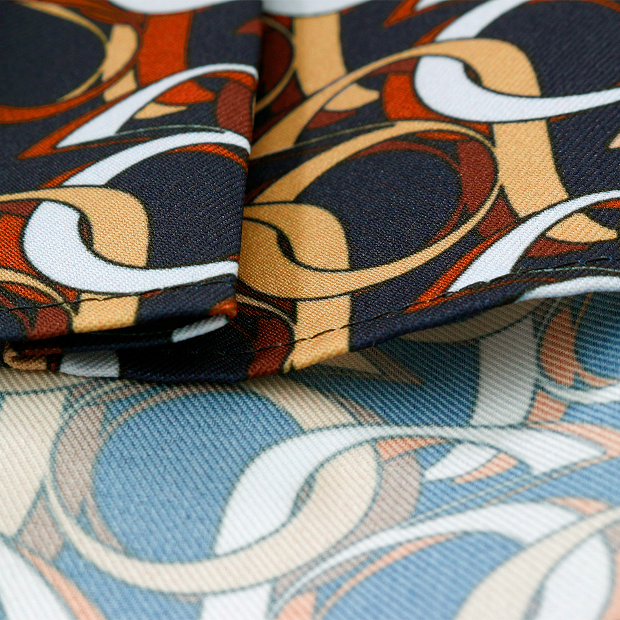 LUCA malla 美味し 紺 ロングワンピース 新品 未使用 日本製 