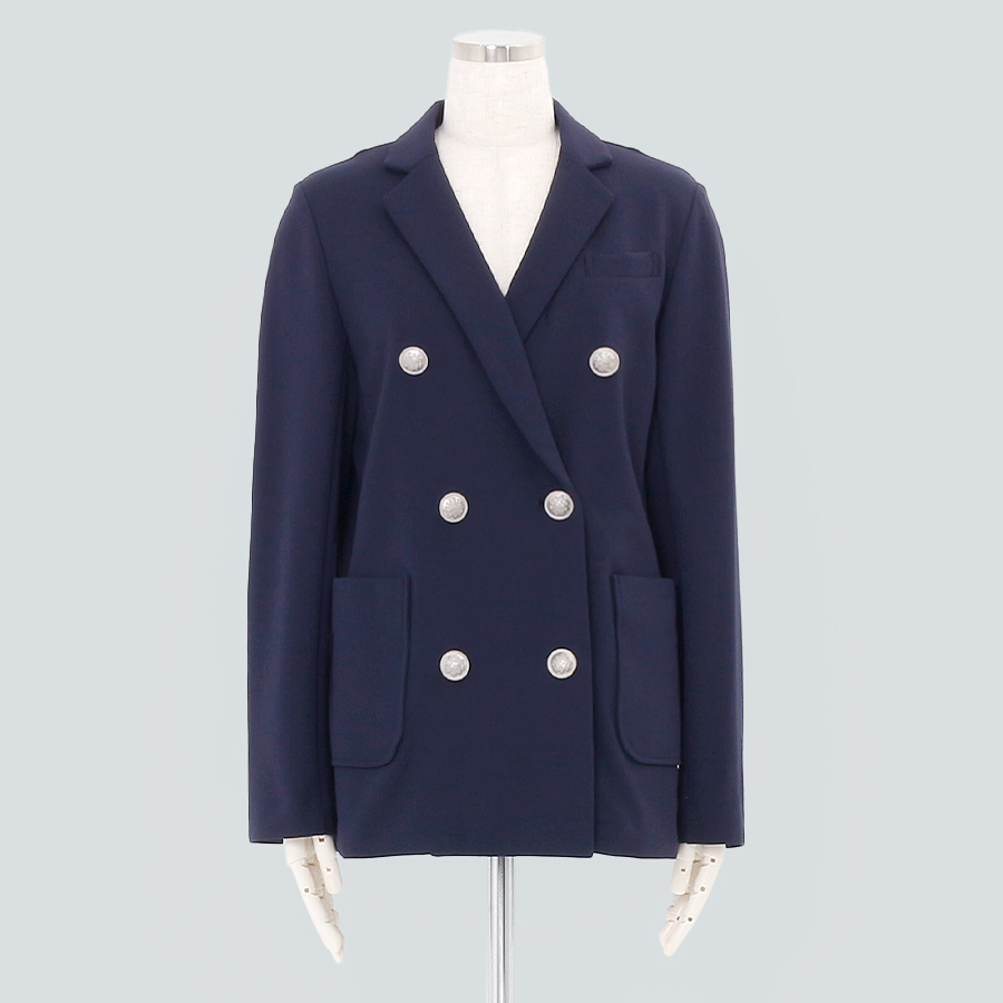 金ボタンダブルジャケット