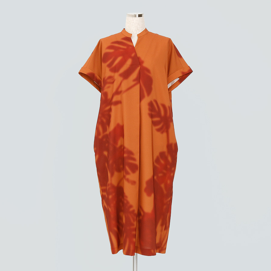 リーフシャドープリントワンピース